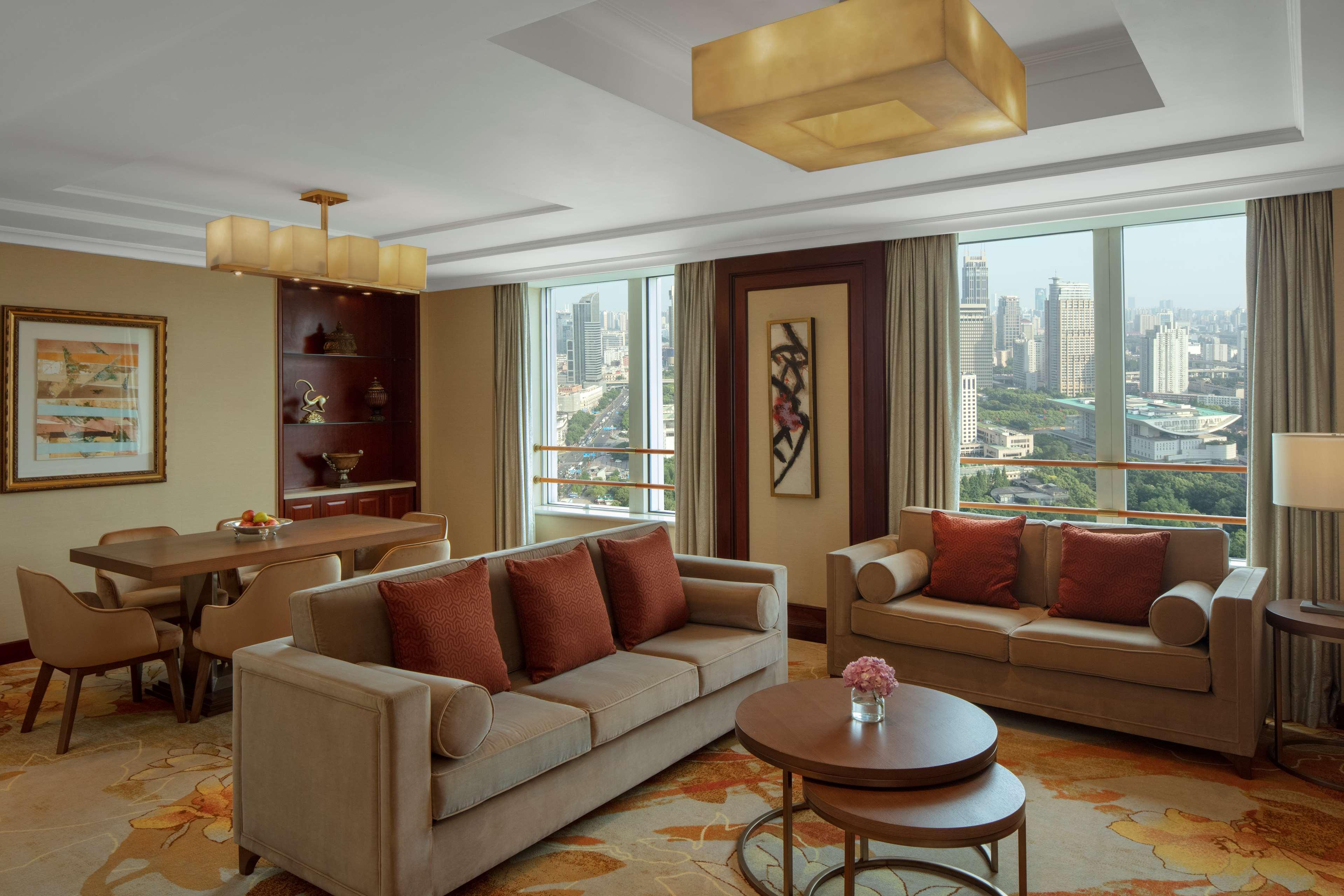 Radisson Blu Hotel Shanghai New World Esterno foto